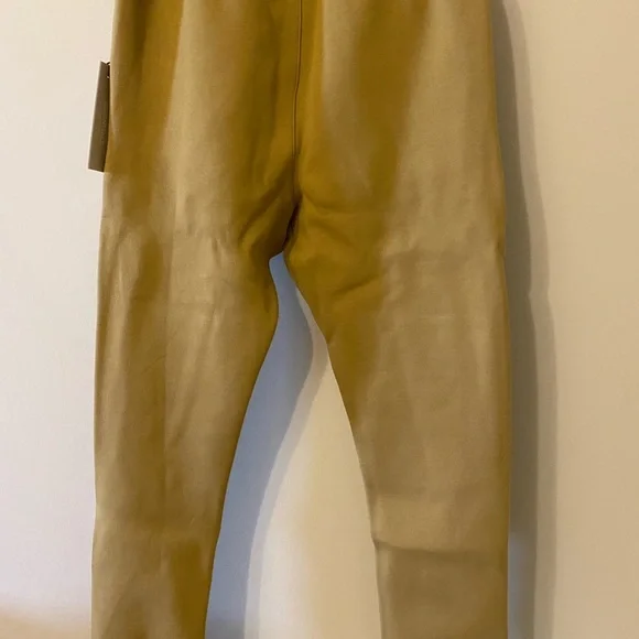 FOG-Fear Of God Essentials Sweatpants Amber - Picture 2 of 5